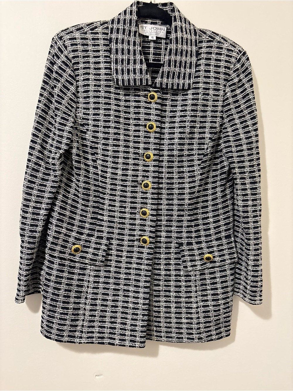 St. John Black & White Tweed Jacket and skirt with Gold Buttons Size 10 and Size